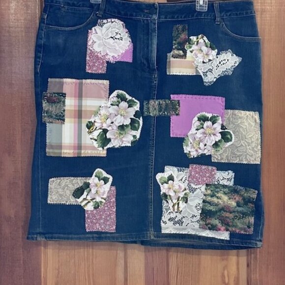 Talbots Denim Skirt Sz 18W Patchwork embellished handsewn Boho style Hippie Gal - Picture 7 of 10
